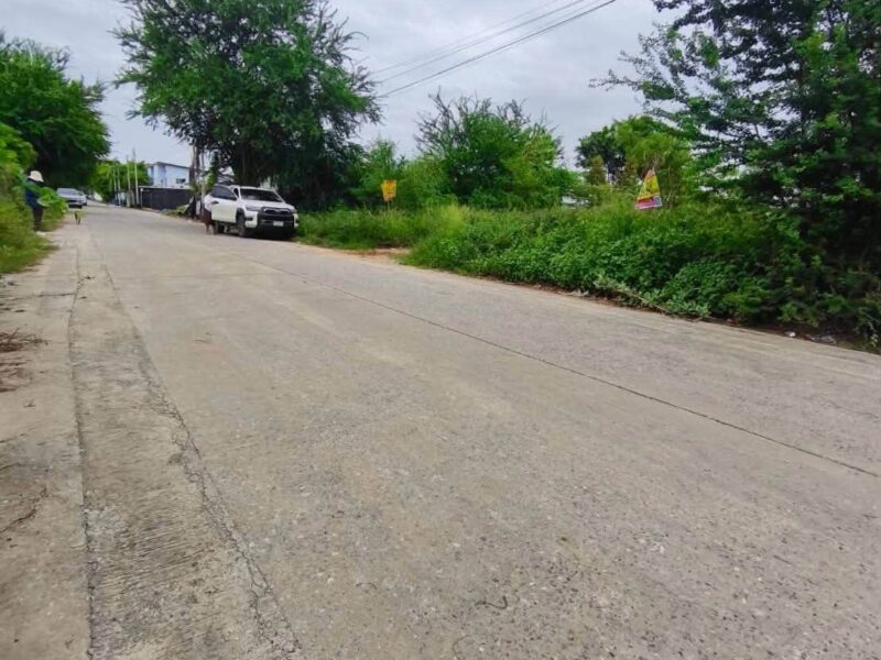 ขายด่วนที่ดิน 215 ตรว ติดถนนสาธารณะ 2 ด้าน ซ.ไอยรา 26,27 คลองหลวง ปทุมธานี