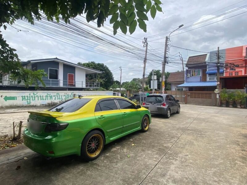 ขายด่วนที่ดินถมแล้ว 40 ตรว ติดถนนคอนกรีตสาธารณะ 2 ด้าน แปลงมุม ซ.ประชานุกูล 3 ซอย 1 บางซื่อ กรุงเทพฯ