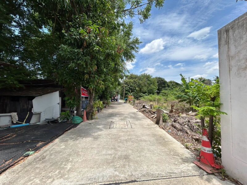 ขายด่วนที่ดินฉิมพลี 403 ตรว ติดถนนคอนกรีต ถมแล้ว ซ.ฉิมพลี 8 ตลิ่งชัน กรุงเทพฯ