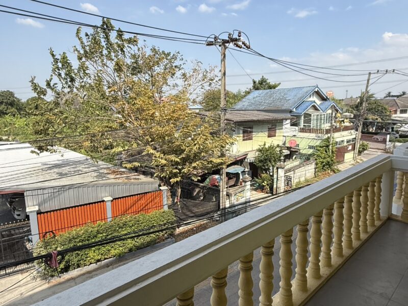 ขาย/เช่า อาคารพาณิชย์ 3 ชั้น + ชั้นลอย 18 ตรว ถนนนครลุง (อยู่ระหว่างนครลุง 13 และนครลุง 15)