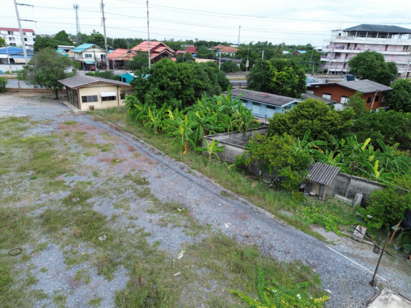 ให้เช่าที่ดิน 5.5 ไร่ ติดถนนใหญ่ 6 เลน (ทล.3111) บางหลวง ปทุมธานี ผังสีชมพู ถมแล้ว ทำโกดัง-คลังสินค้าได้ทันที ราคาสุดพิเศษ