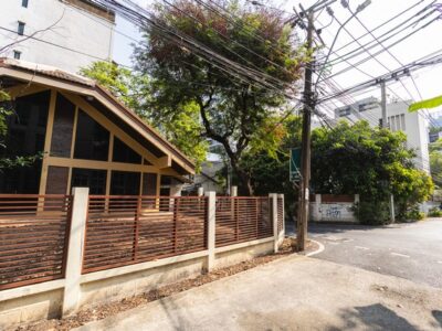 ขายบ้านเดี่ยว พร้อมที่ดินใจกลางพร้อมพงษ์ Rare item เพียง 5 นาที ถึงEmporium