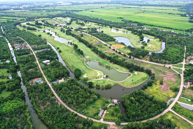 ขายที่ดินติด Northern Rangsit Golf Club แปลง 10 เนื้อที่ 407 ตร.วา วังน้อย อยุธยา ราคา 4.477 ล้านบาท