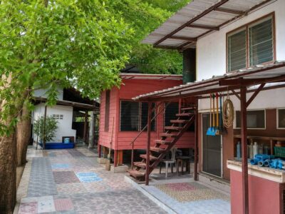 ขายที่ดิน 196.8 ตร.ว. (แปลงD) แถมสิ่งปลูกสร้าง 3 หลัง คานหาม ใกล้โรจนะ ราคา 2.65 ล้านบาท Tel.0949287889