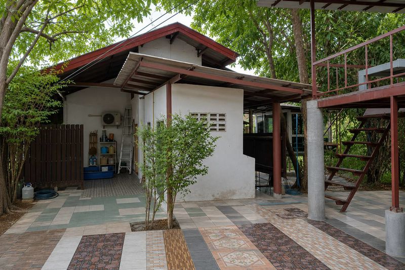 ขายที่ดิน 196.8 ตร.ว. (แปลงD) แถมสิ่งปลูกสร้าง 3 หลัง คานหาม ใกล้โรจนะ ราคา 2.65 ล้านบาท Tel.0949287889