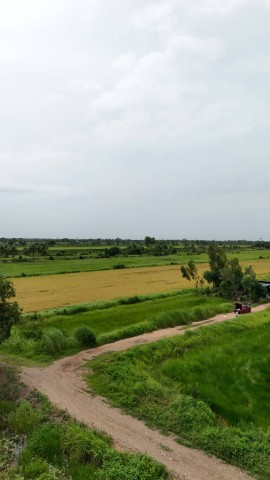 ที่ดินจัดสรร บรรยากาศดี เหมาะสำหรับ สร้างบ้าน บ้านสวน หรือซื้อเก็บเป็นทรัพย์สินในอนาคต ที่ตั้ง : ต.หัวกระบือ อ.องครักษ์ จ.นครนายก