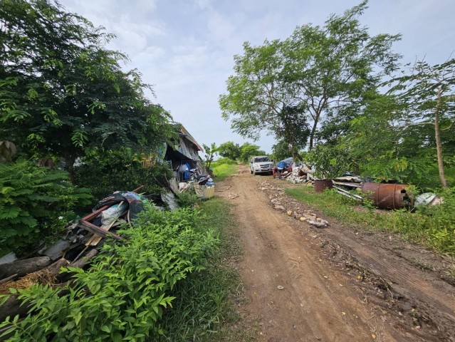 ที่ดินจัดสรร บรรยากาศดี เหมาะสำหรับ สร้างบ้าน บ้านสวน หรือซื้อเก็บเป็นทรัพย์สินในอนาคต ที่ตั้ง : ต.หัวกระบือ อ.องครักษ์ จ.นครนายก