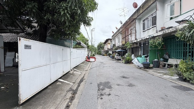 ขายที่ดิน พระราม 2 ห่างถนนใหญ่แค่ 30 เมตรเท่านั้น บางมด จอมทอง กรุงเทพฯ