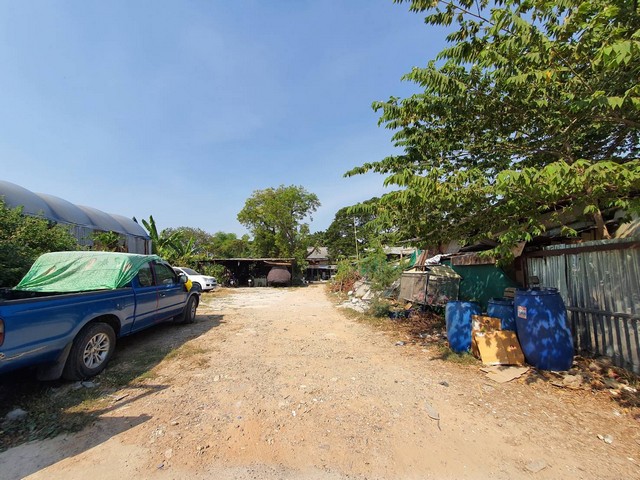 2339 ขาย ที่ดิน ที่ดิน ซอยกรุงเทพกรีฑา 18 แยก 6 ประเวศ กรุงเทพ 33065000 บาท ชั้นทั้งหมด 1 ชั้น 389 ตารางวา