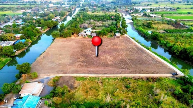 ขายที่ดินติดคลอง 1 ไร่กว่า องครักษ์ คลอง 25 หลัง มศว หน้าน้ำวิวสวย ด้านหน้าติดถนนคอนกรีต เหมาะปลูกบ้านสวน อยู่ยามเกษียณ ทำรีสอร์ท