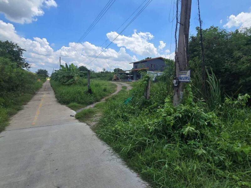 ขายด่วนที่ดิน 1 ไร่ ติดถนนคอนกรีต ซอย เคหะการเกษตร 49 บางบัวทอง นนทบุรี