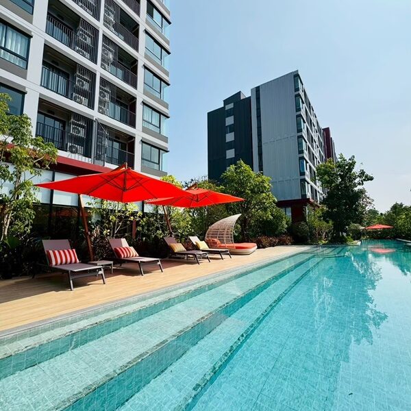 ขายคอนโด ใหม่ dcondo Vivid Rangsit ตรงข้าม ม.กรุงเทพ ข้ามสะพานลอยก็ถึงมหาลัย พร้อมอยู่ โทร 0616161426
