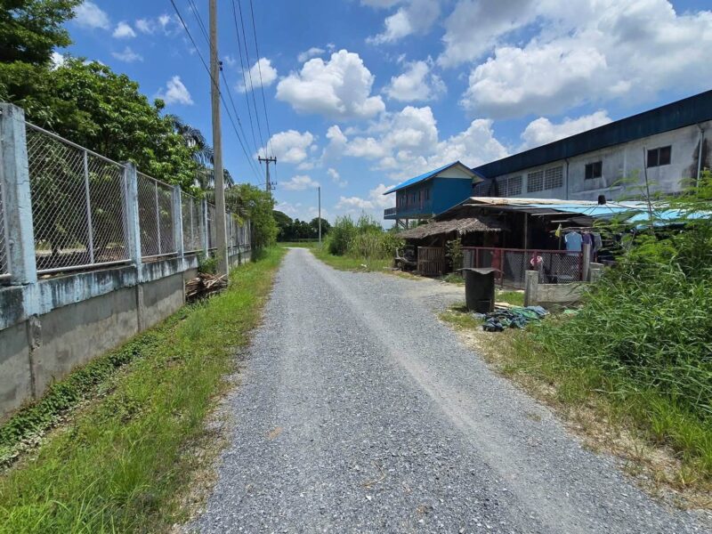 ขายด่วนที่ดินใกล้วัดลานตากฟ้า 55 ตรว ถมแล้ว ลานตากฟ้า นครชัยศรี นครปฐม