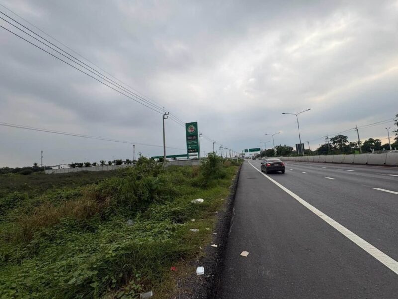 ขายที่ดิน 3 ไร่ครึ่งติดถนนสาธารณะ ติดถนนราชพฤกษ์ ปากเกร็ด นนท์