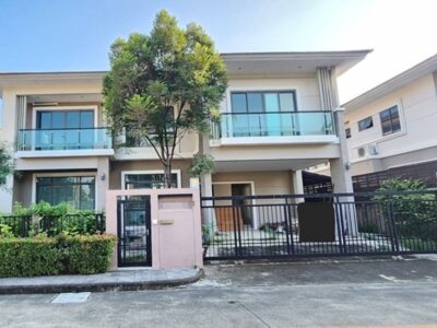 ขายบ้านเดี่ยวสวย The Plam Pattankarn พัฒนาการ 38 ใกล้สถานีรถไฟฟ้าแอร์พอร์ตลิงค์ หัวหมาก