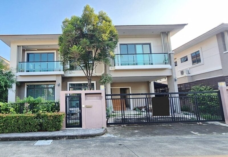 ขายบ้านเดี่ยวสวย The Plam Pattankarn พัฒนาการ 38 ใกล้สถานีรถไฟฟ้าแอร์พอร์ตลิงค์ หัวหมาก