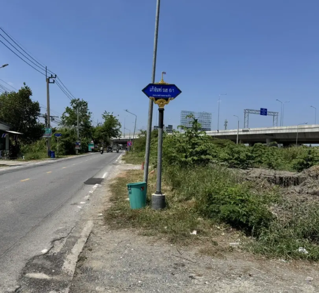 ขายที่ดินทำเลทอง โซนเสาธงหิน อำเภอบางใหญ่ จังหวัดนนทบุรี ทำเลศักยภาพเชื่อมต่อทุกการเดินทาง ใกล้เซ็นทรัลเวสต์เกตเพียง 5 นาที!
