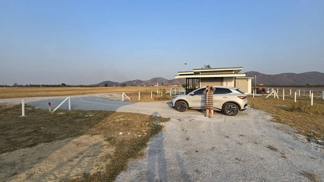 ขายบ้านพร้อมที่ดิน วิวเขา 360 องศา อ.เลาขวัญ จ.กาญจนบุรีเนื้อที่ 98 ตรว. 1 นอน 1 น้ำ