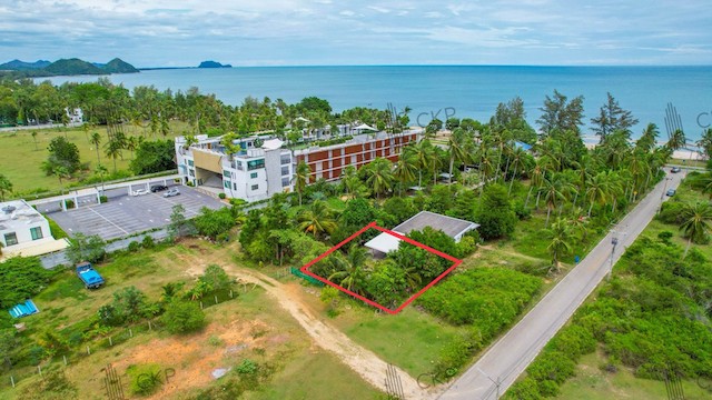 L260017 | ที่ดินเปล่า ติดหาดสามร้อยยอด เพียง 30 เมตร ไม่ไกลถนนใหญ่ ใกล้สถานที่ท่องเที่ยว