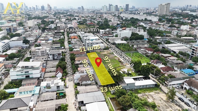 ที่ดินสวยแปลงมุม/ทรงกว้าง ถมแล้ว! ทำเลโชคชัย 4 - เสนานิคม จัดสรรพื้นที่ง่าย เนื้อที่มากถึง 304 ตร.ว ในราคาเพียง 17.5 MB. เท่านั้น