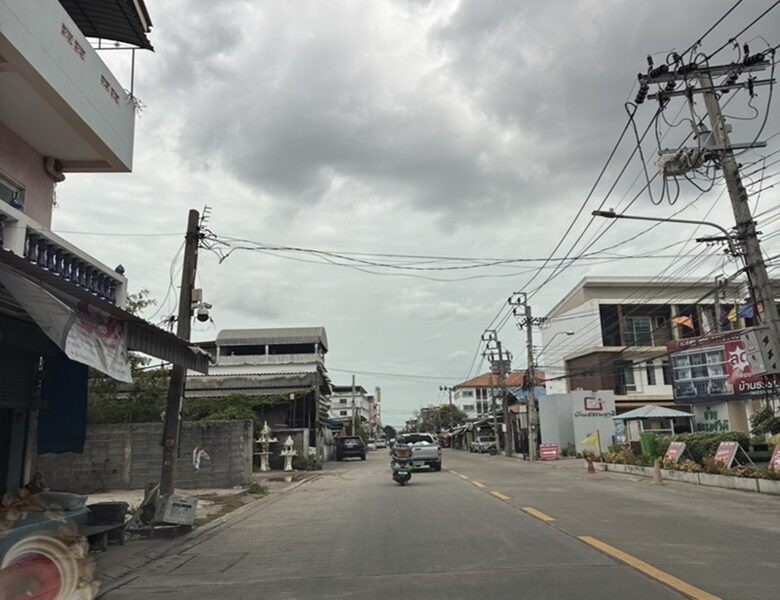ขายที่ดินถมแล้ว เนื้อที่ 1 ไร่ ซ.เพชรเกษม 114 หนองเขม
