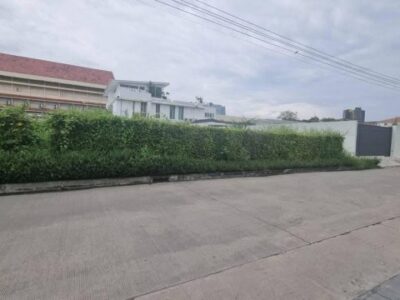 ให้เช่า #ที่ดินเปล่า ซอยราชวินิตบางแก้ว หลังเมกาบางนา #ใกล้โรงเรียนราชวินิตบางแก้ว #ย่านบางนา095-1642956 EE