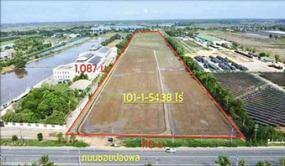 ขายที่ดินเมืองฉะเชิงเทรา ที่ดินเนื้อที่ 101 ไร่ 1 งาน 54.38 ตารางวา พื้นที่สีม่วงลาย ติดถนนทั้ง 2 ด้าน และติดลำคลองเปรง