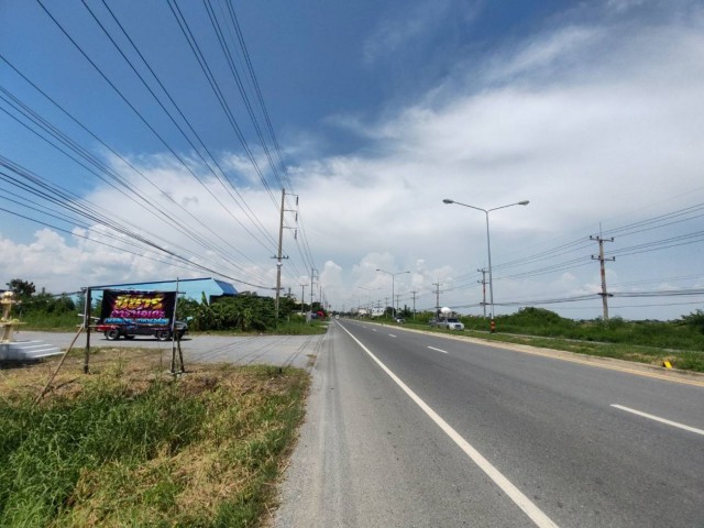 ขายที่ดินเปล่าติดถนนอู่ทองท่าน้ำอ้อย 90 ตร.วา หน้ากว้าง 10 เมตร ใกล้ชุมชน เหมาะลงทุนระยะยาว สุพรรณบุรี