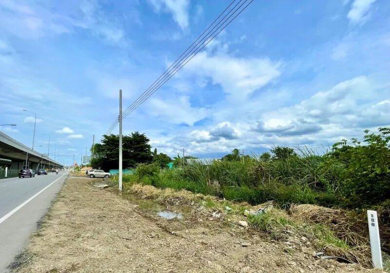 ขายที่ดินทำเลทอง โซนเสาธงหิน อำเภอบางใหญ่ จังหวัดนนทบุรี ทำเลศักยภาพเชื่อมต่อทุกการเดินทาง ใกล้เซ็นทรัลเวสต์เกตเพียง 5 นาที!