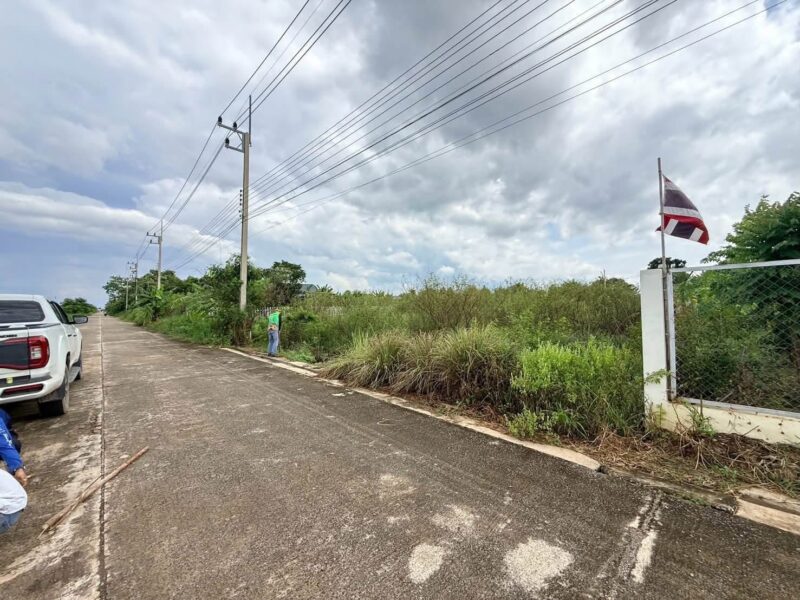 ขายด่วนที่ดิน 80 ตารางวา ติดถนนคอนกรีตสาธารณะ ชอย คลองสี่ตะวันออก 72 อ.คลองหลวง จ.ปทุมธานี