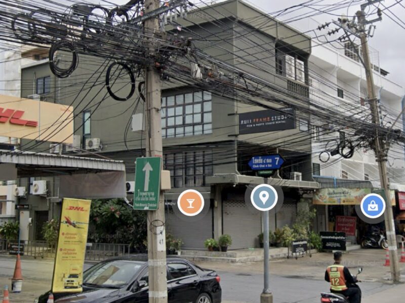 ที่ดิน 800 ม. จากสถานี รฟฟ.โชคชัย 4 (เจ้าของขายเอง)