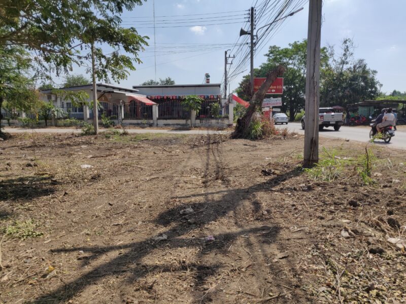 ให้เช่าที่ดินทำเลทอง เยื้องสถานีรถไฟกาญจนบุรี หน้ากว้างมาก ติดถนนพัฒนาการ
