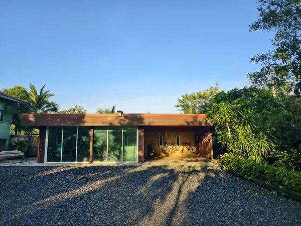 ขายบ้านสวน พร้อมที่ดิน รวม 3 ไร่ บึงกาสาม อ.หนองเสือ จ.ปทุมธานี น้ำไม่ท่วม เจ้าของขายเอง โทร.086-7777215